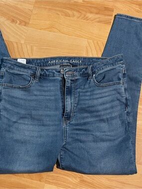 American Eagle Outfitters 14 short Jeans